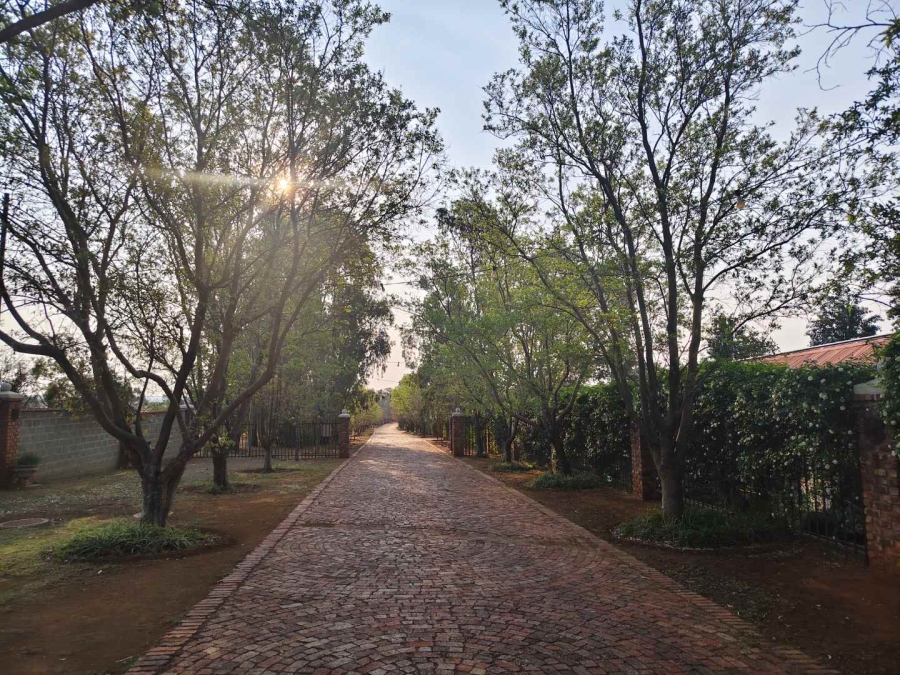 6 Bedroom Property for Sale in Quaggafontein Free State